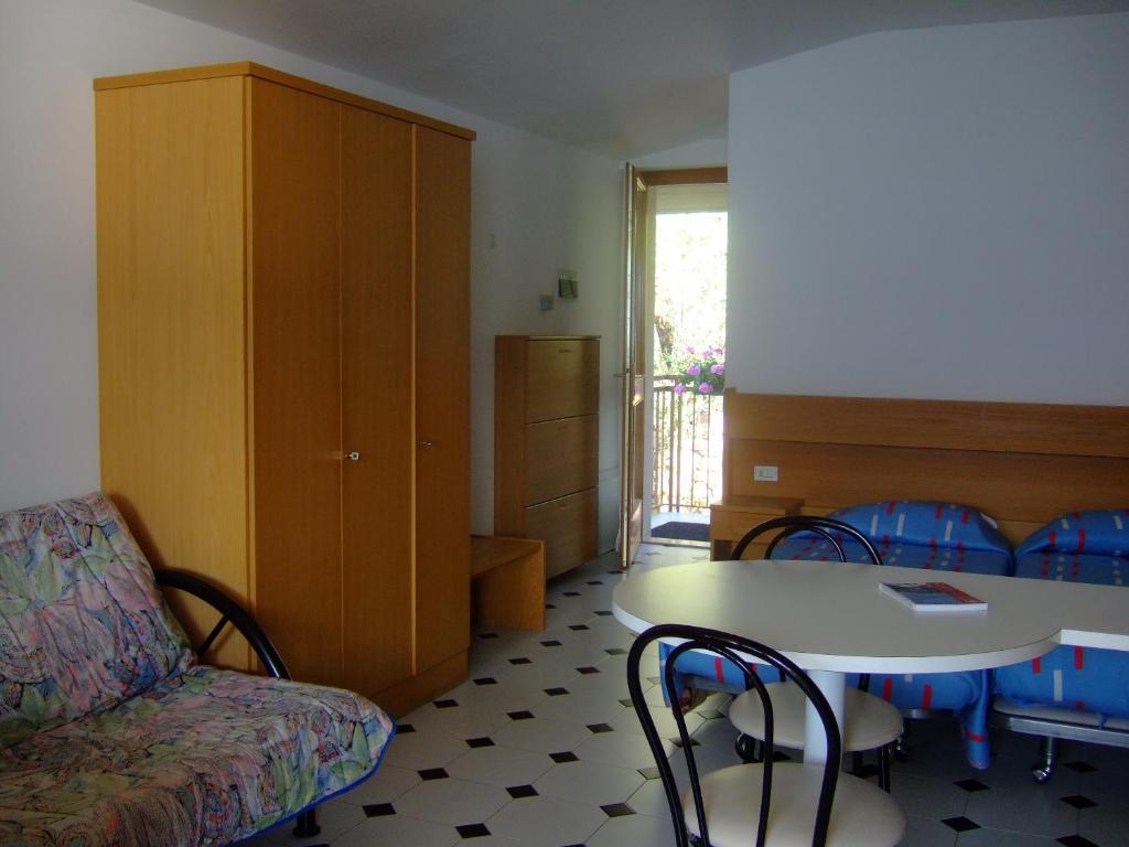 Residence San Vito برنزوني سول جاردا الغرفة الصورة