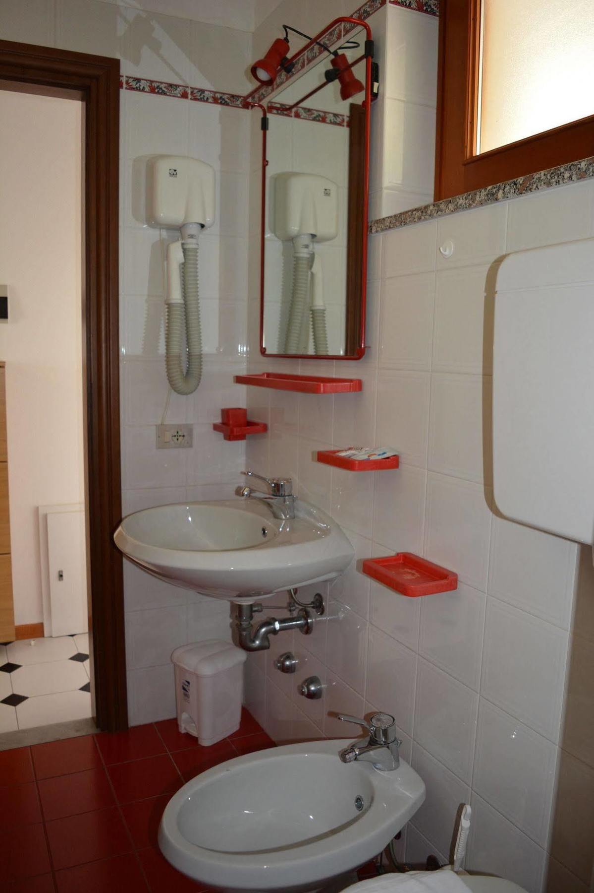 Residence San Vito برنزوني سول جاردا المظهر الخارجي الصورة
